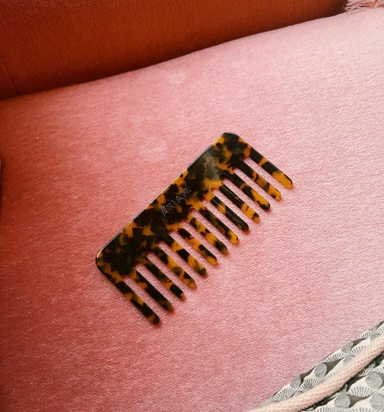 Combs