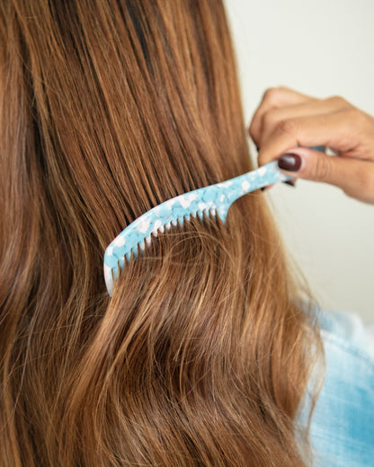 Handy Comb.