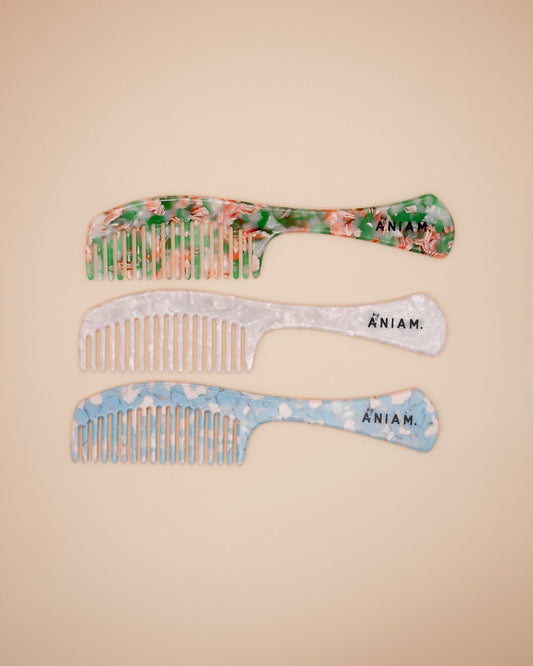 Handy Comb.